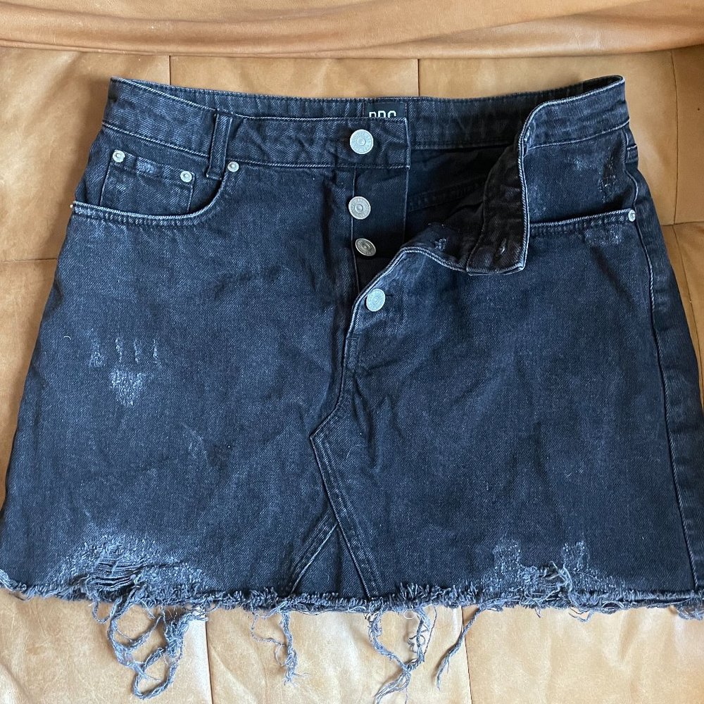 BDG Urban Outfitters Black Denim Button Front Distressed/Frayed Mini Skirt